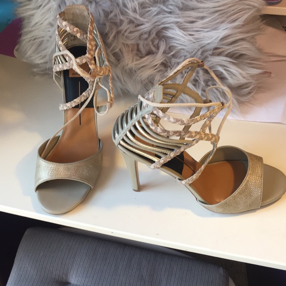 Cut lace up sandal! - Picture 5 of 5